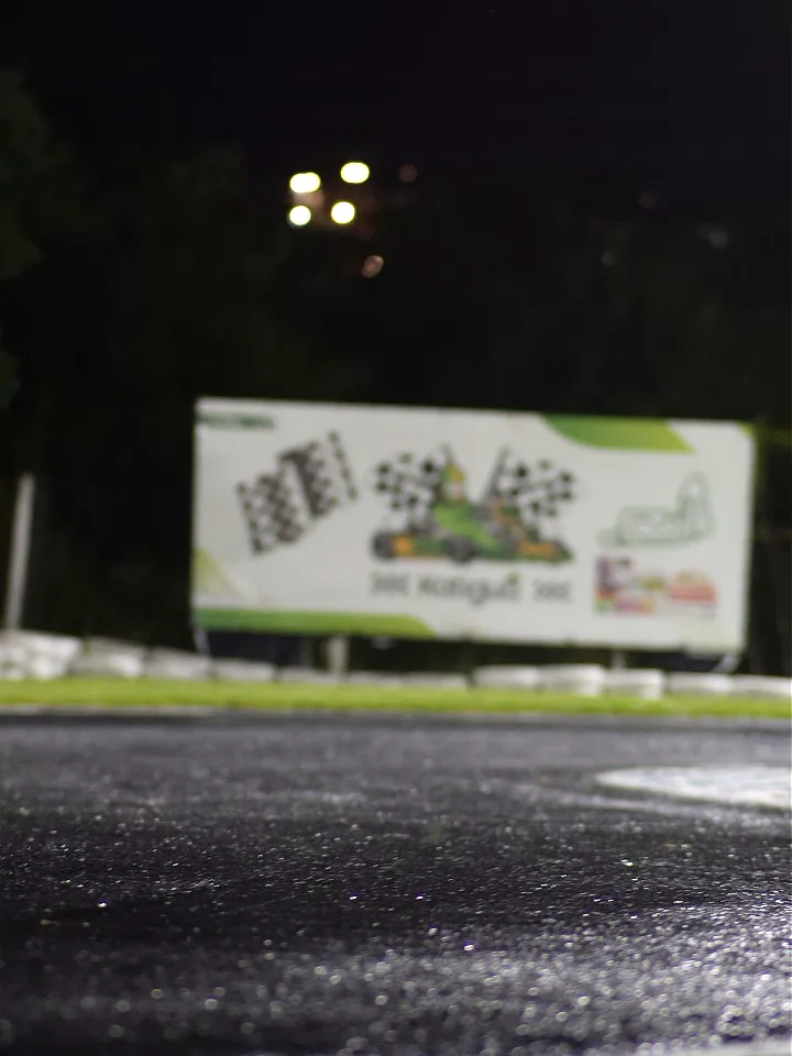Ambiente de pista em uma etapa do UDK